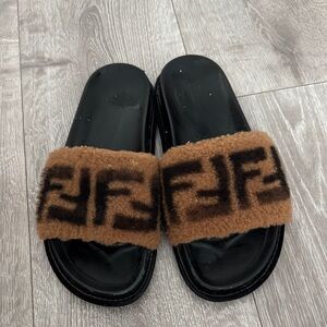 Fendi Black and Tan Logo Fur Slides